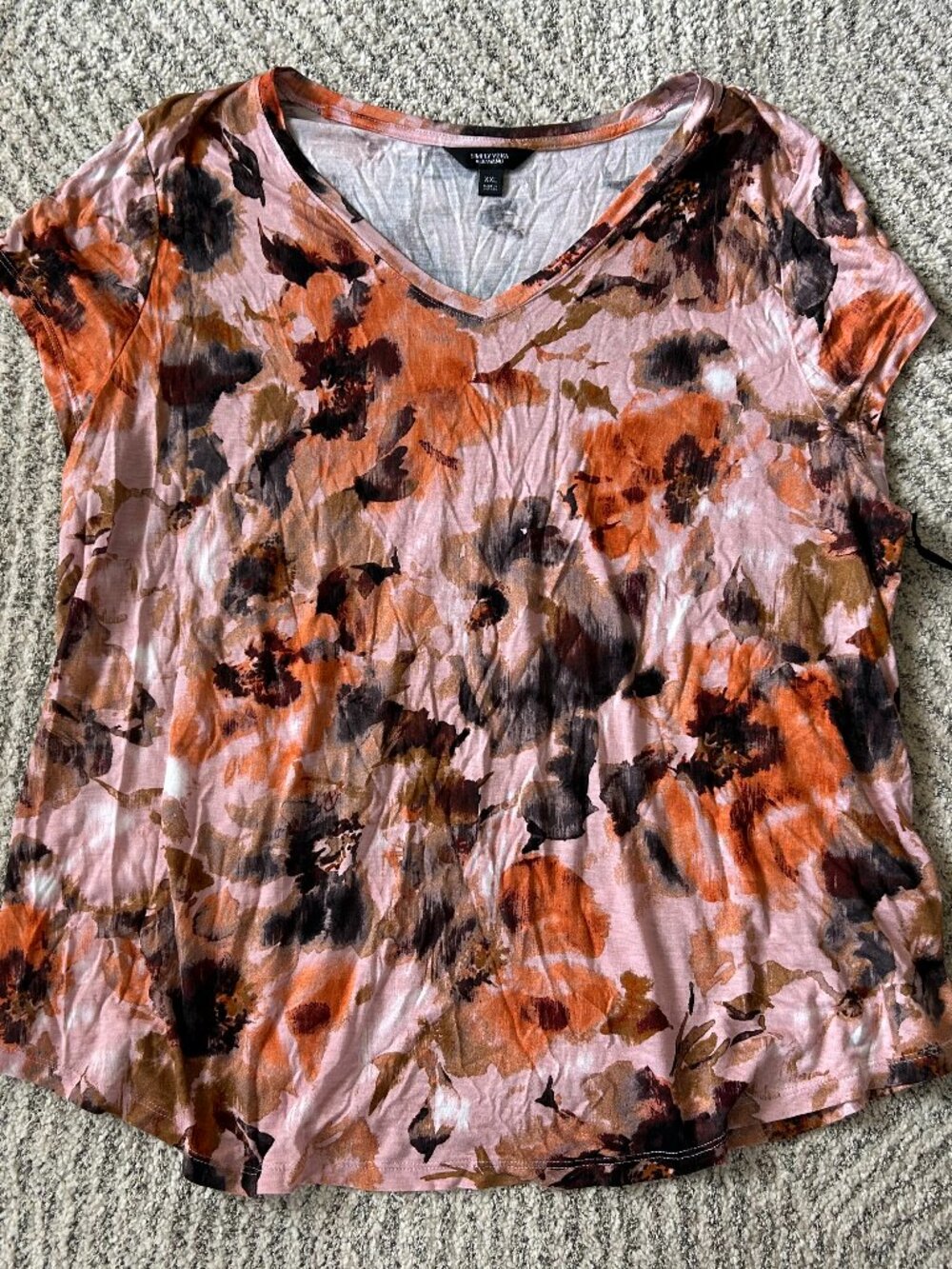NWT Vera Wang Women's Blouse!